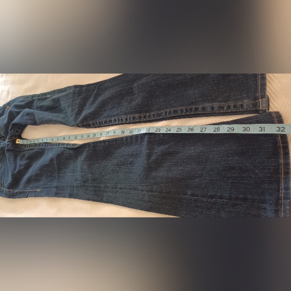 EUC True Religion sz 25 Women’s Low-Rise Rear-Flap Becky Bootcut Blue Jeans - Picture 14 of 16